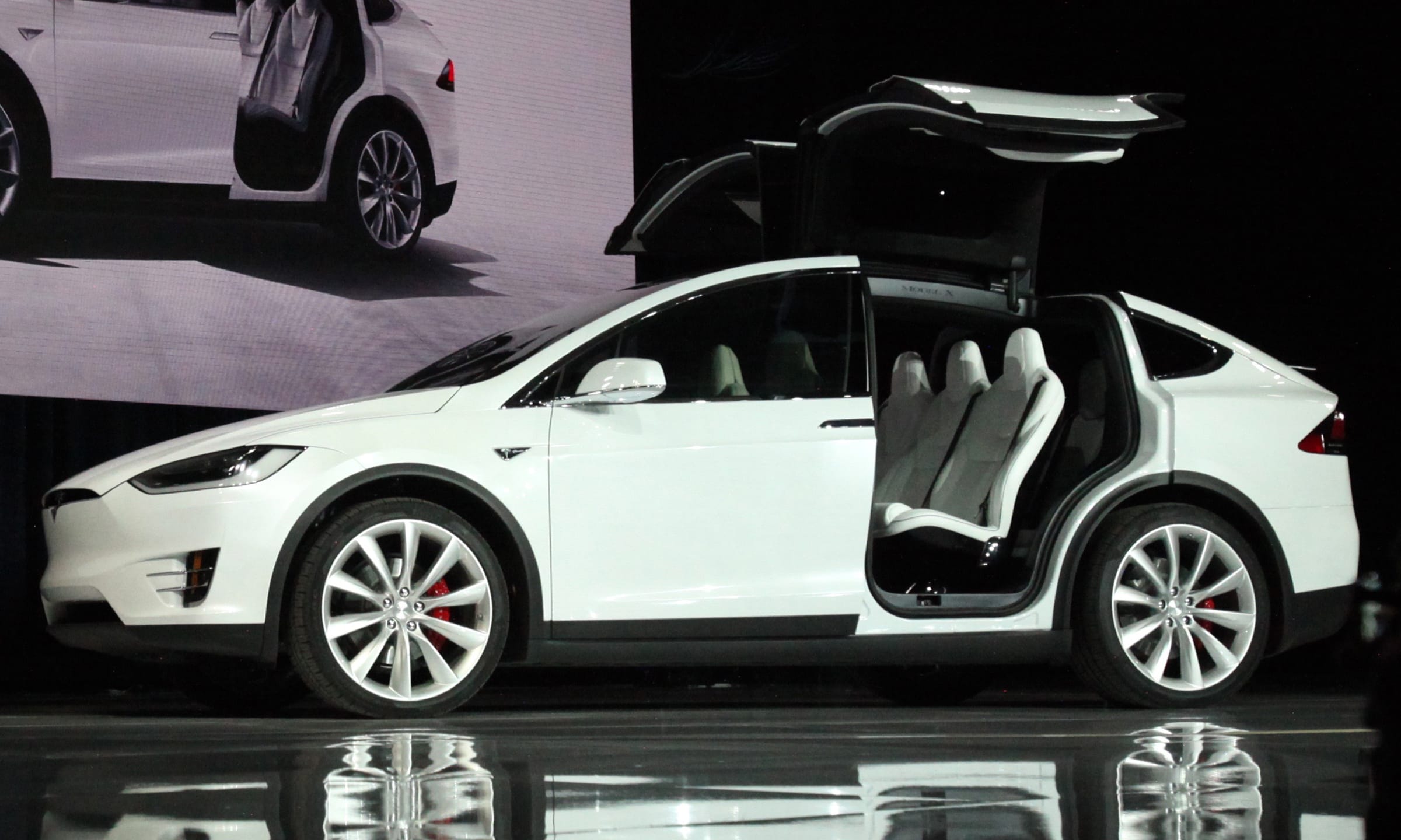 Tesla Model X 