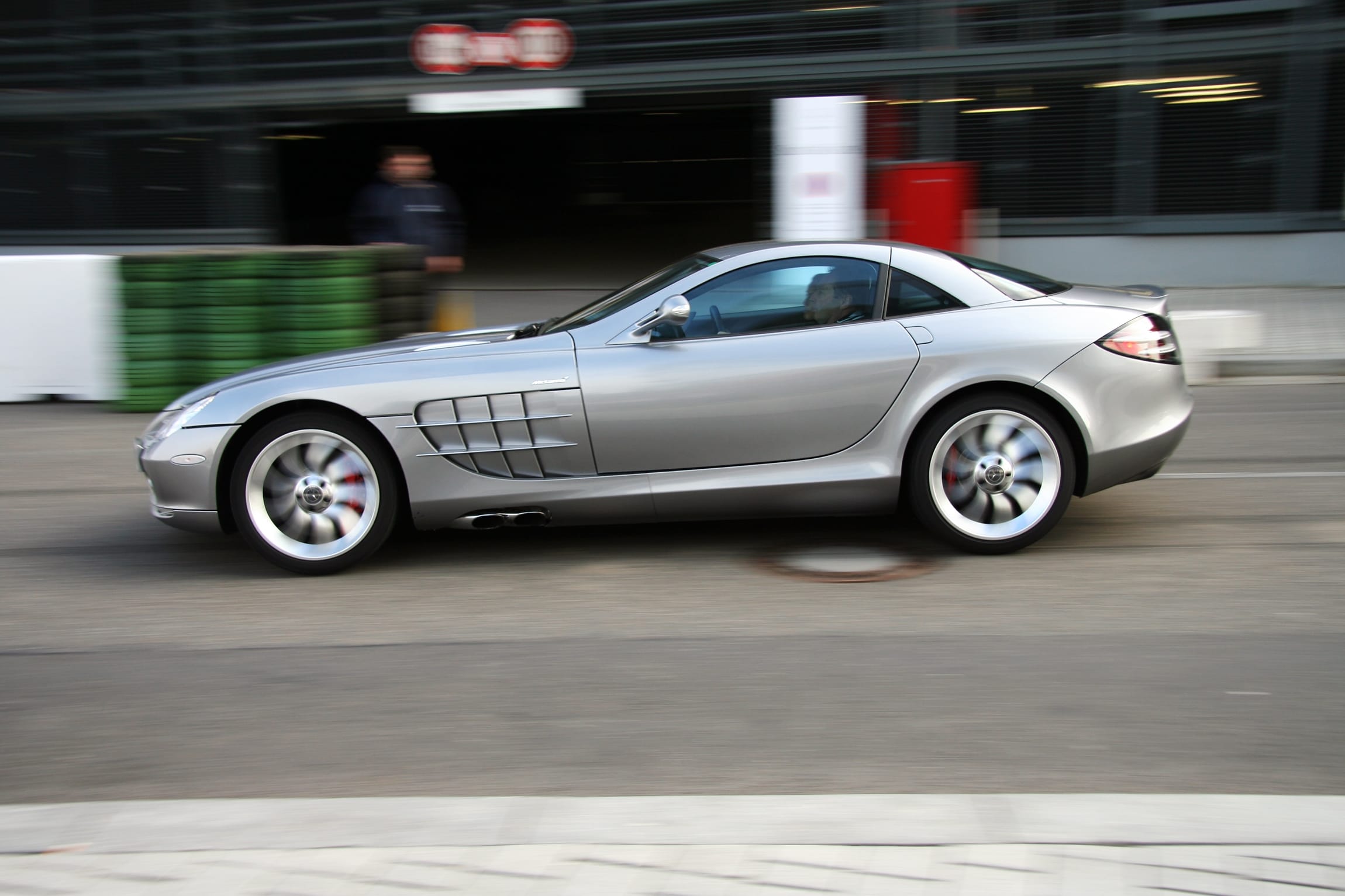 Mercedes SLR 